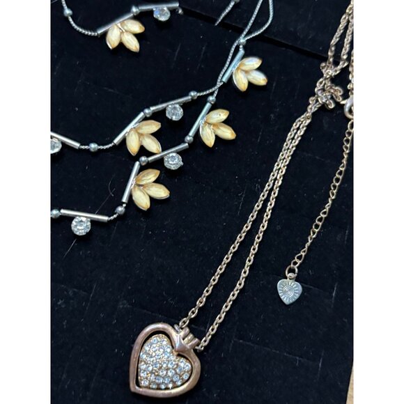 Vintage Jewelry Lot With Necklaces (Monet) Bracelets Earrings & Brooches Mixed M - Picture 15 of 16